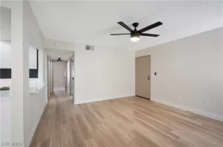 Photo #6: 2419611 Listing