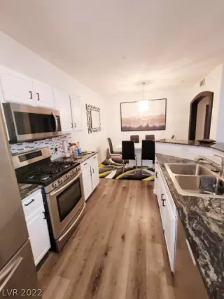 Photo #2: 2419615 Listing