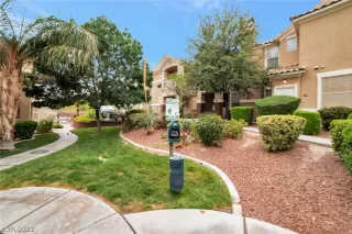 Photo #6: 2419615 Listing