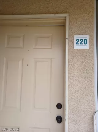 Photo #3: 2419623 Listing 