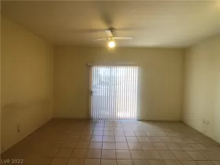 Photo #3: 2419643 Listing