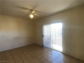 Photo #4: 2419643 Listing