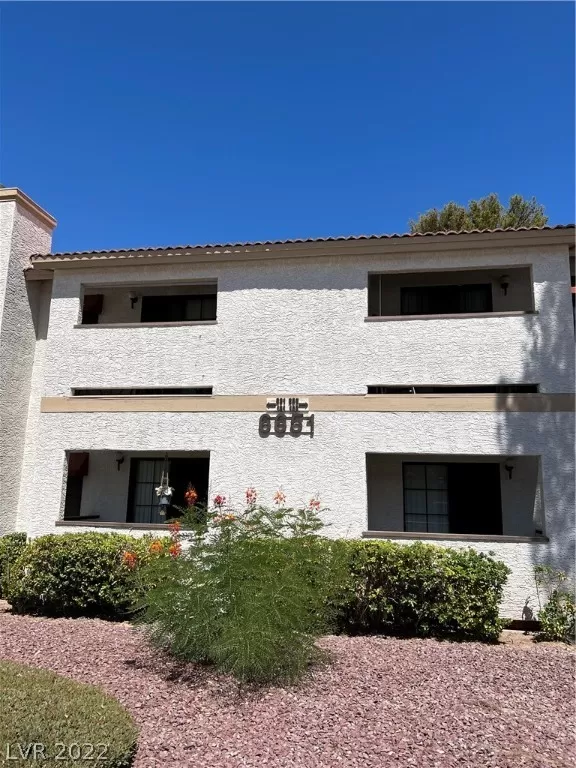 MLS: 2419699 Condo For Sale