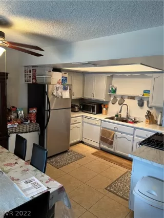 Photo #4: 2419699 Listing 