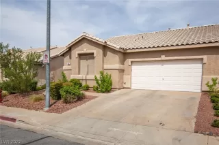 Photo #2: 2419707 Listing 