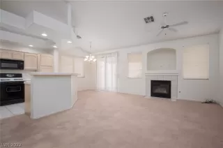 Photo #4: 2419707 Listing 