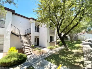 Photo #1: 2419708 Listing 