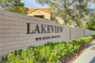 Photo #5: 2419758 Listing 