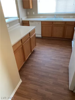 Photo #1: 2419765 Listing 