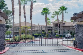 Photo #3: 2419795 Listing 