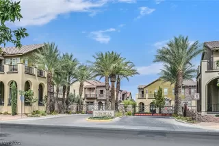 Photo #1: 2419838 Listing