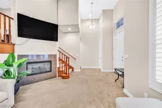 Photo #3: 2419838 Listing