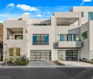 Photo #2: 2419841 Listing 