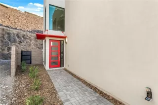 Photo #4: 2419841 Listing 