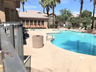 Photo #1: 2419914 Listing