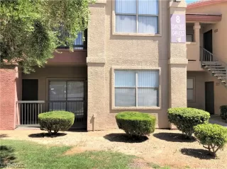 Photo #2: 2419914 Listing