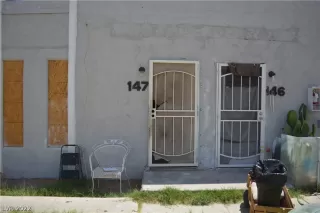 Photo #1: 2419929 Listing 