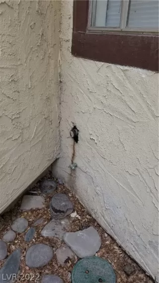 Photo #4: 2419994 Listing