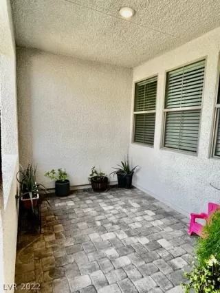 Photo #1: 2419995 Listing 