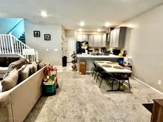 Photo #2: 2419995 Listing 