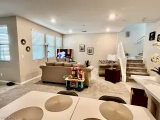 Photo #3: 2419995 Listing 