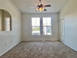 Photo #4: 2420027 Listing