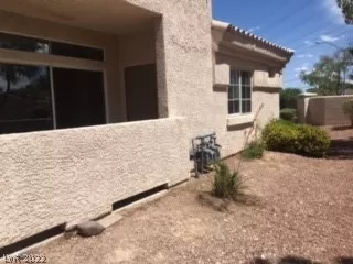 Photo #6: 2420031 Listing