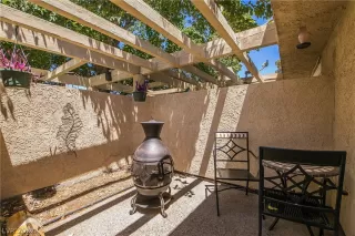 Photo #3: 2420056 Listing