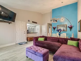 Photo #6: 2420093 Listing