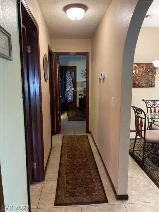 Photo #5: 2420111 Listing 