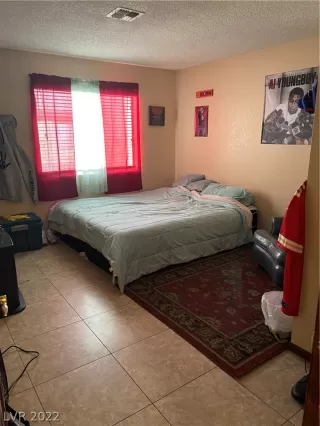 Photo #6: 2420111 Listing 