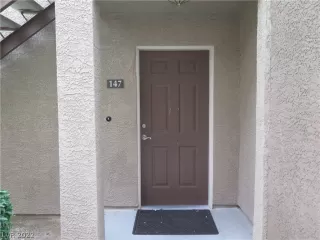 Photo #2: 2420134 Listing 