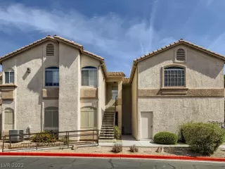 Photo #1: 2420192 Listing