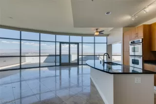 Photo #1: 2420211 Listing 