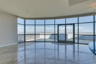 Photo #2: 2420211 Listing 