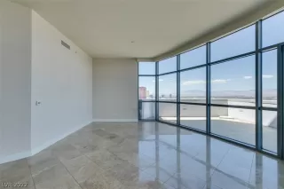 Photo #3: 2420211 Listing 