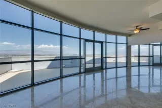 Photo #5: 2420211 Listing 