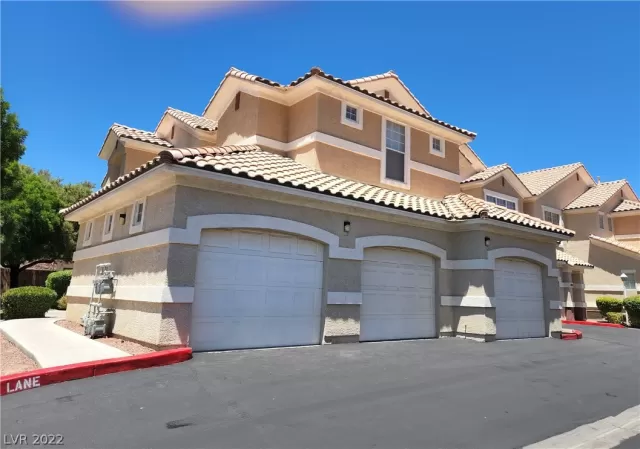 MLS: 2420294 Condo For Sale