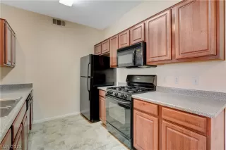 Photo #6: 2420294 Listing 