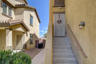 Photo #2: 2420360 Listing 