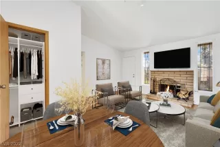 Photo #5: 2420363 Listing