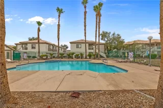 Photo #1: 2420378 Listing