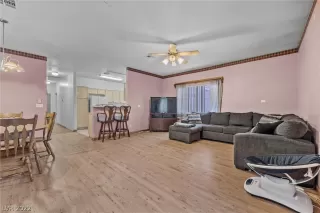 Photo #2: 2420378 Listing