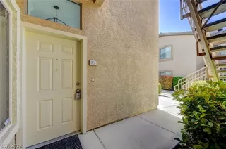 Photo #2: 2420383 Listing