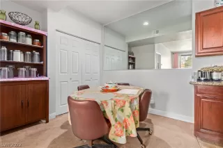 Photo #4: 2420384 Listing 