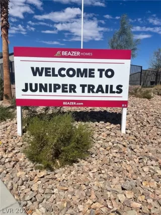 Photo #1: 2420388 Listing 