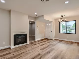 Photo #3: 2420427 Listing 