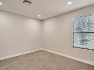 Photo #6: 2420427 Listing 