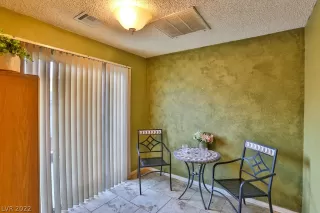 Photo #4: 2420456 Listing 