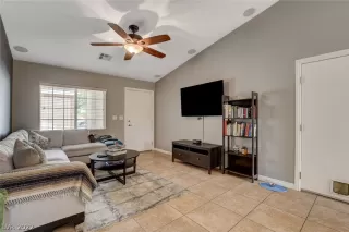 Photo #2: 2420484 Listing